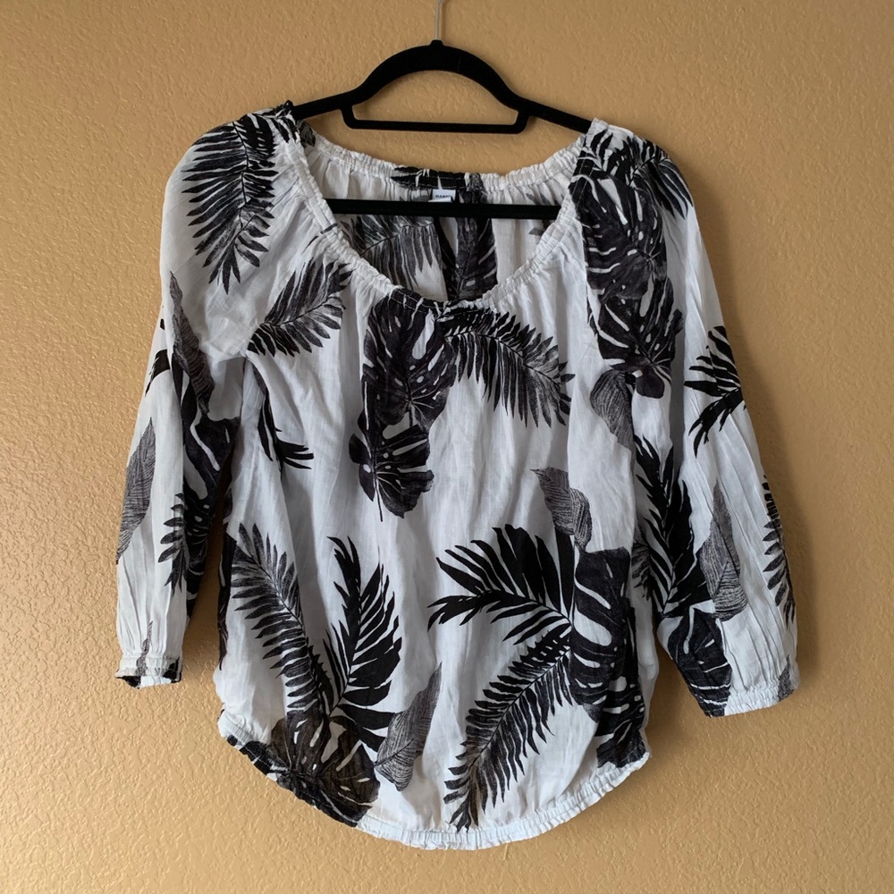 Old Navy Black & White Off The Shoulder Top